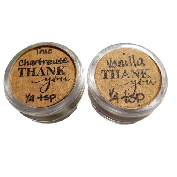 MAC True Chartreuse Loose Pigment & Vanilla Loose Pigment Samples - Picture 3 of 5